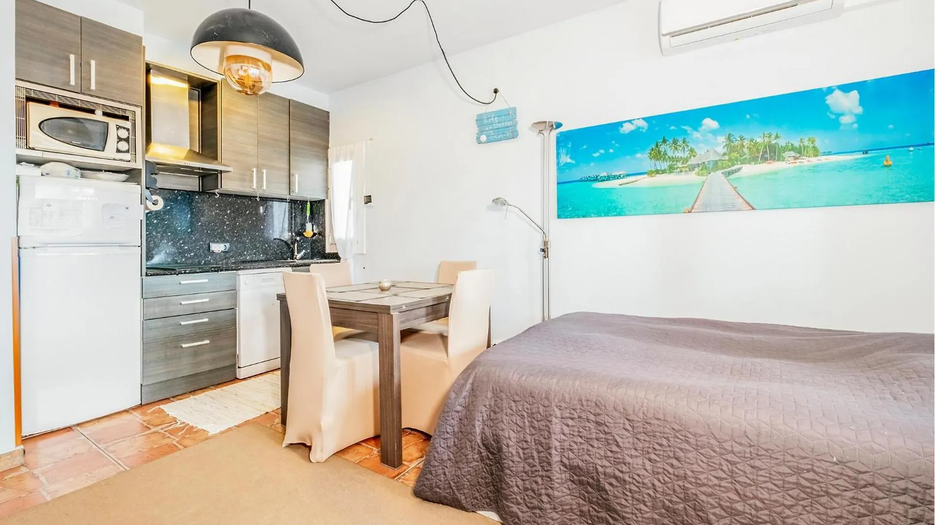 1 Bedroom Pet Friendly Apartment In Empuriabrava